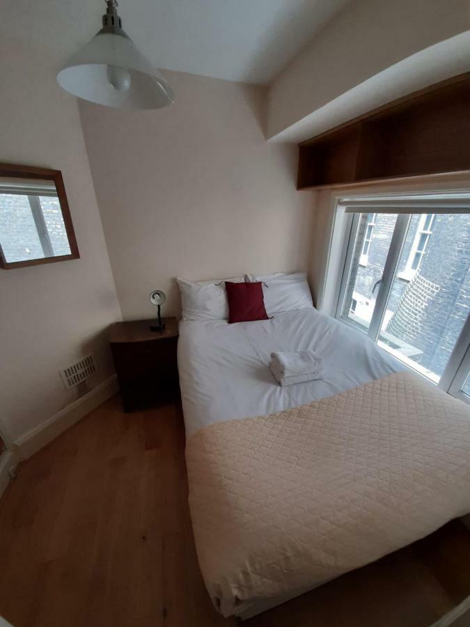 Apartment Unique, Exciting And Yours 2rooms Trafalgar Square