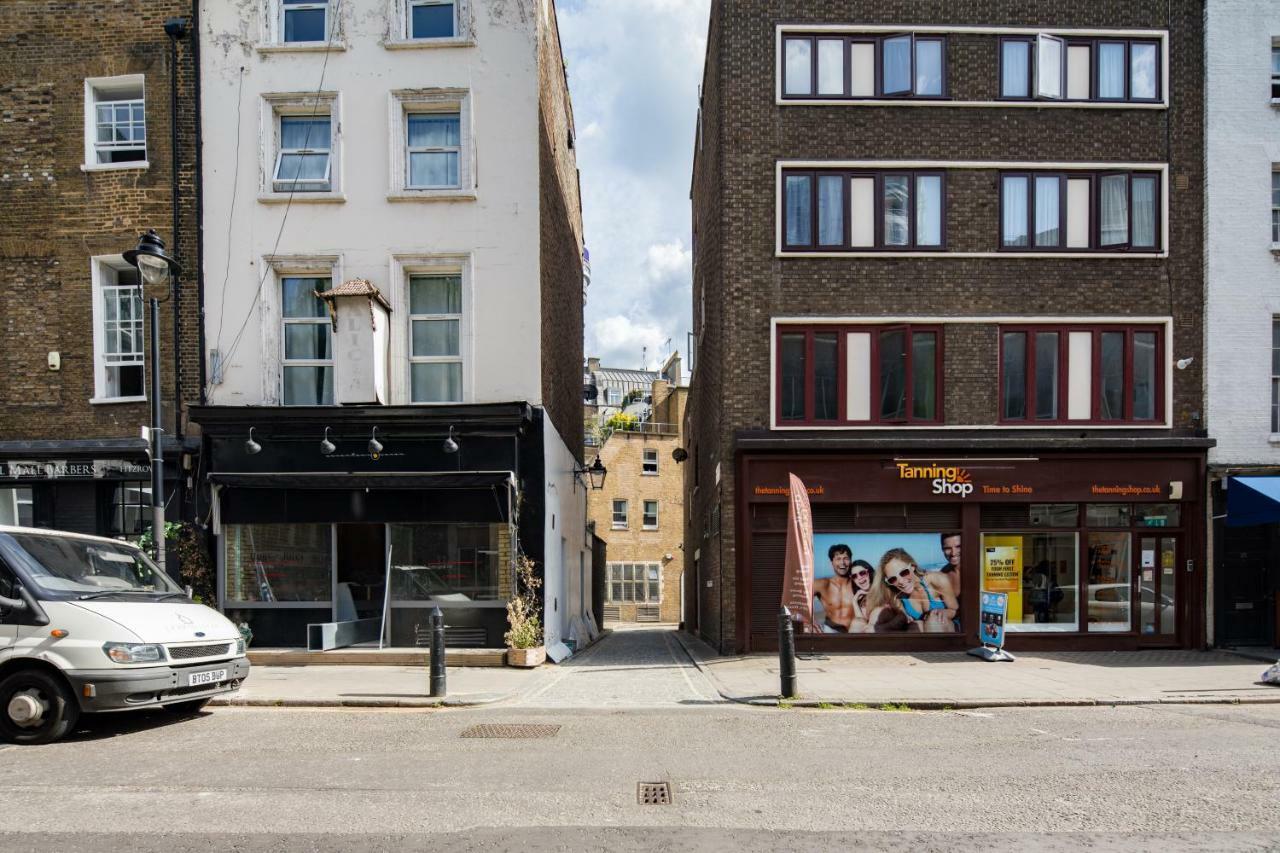Richardsons Mews By Lime Street London