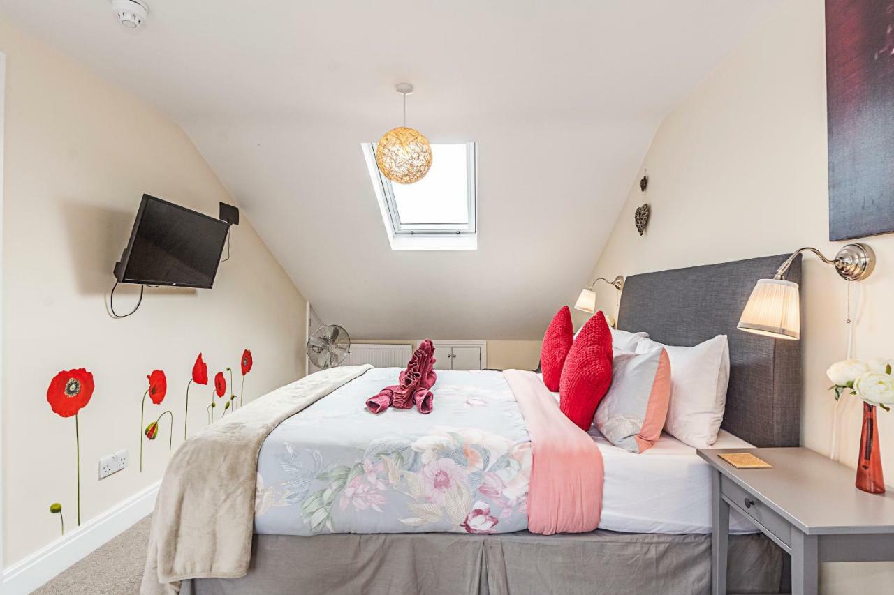 Greyhound Road Guest house
