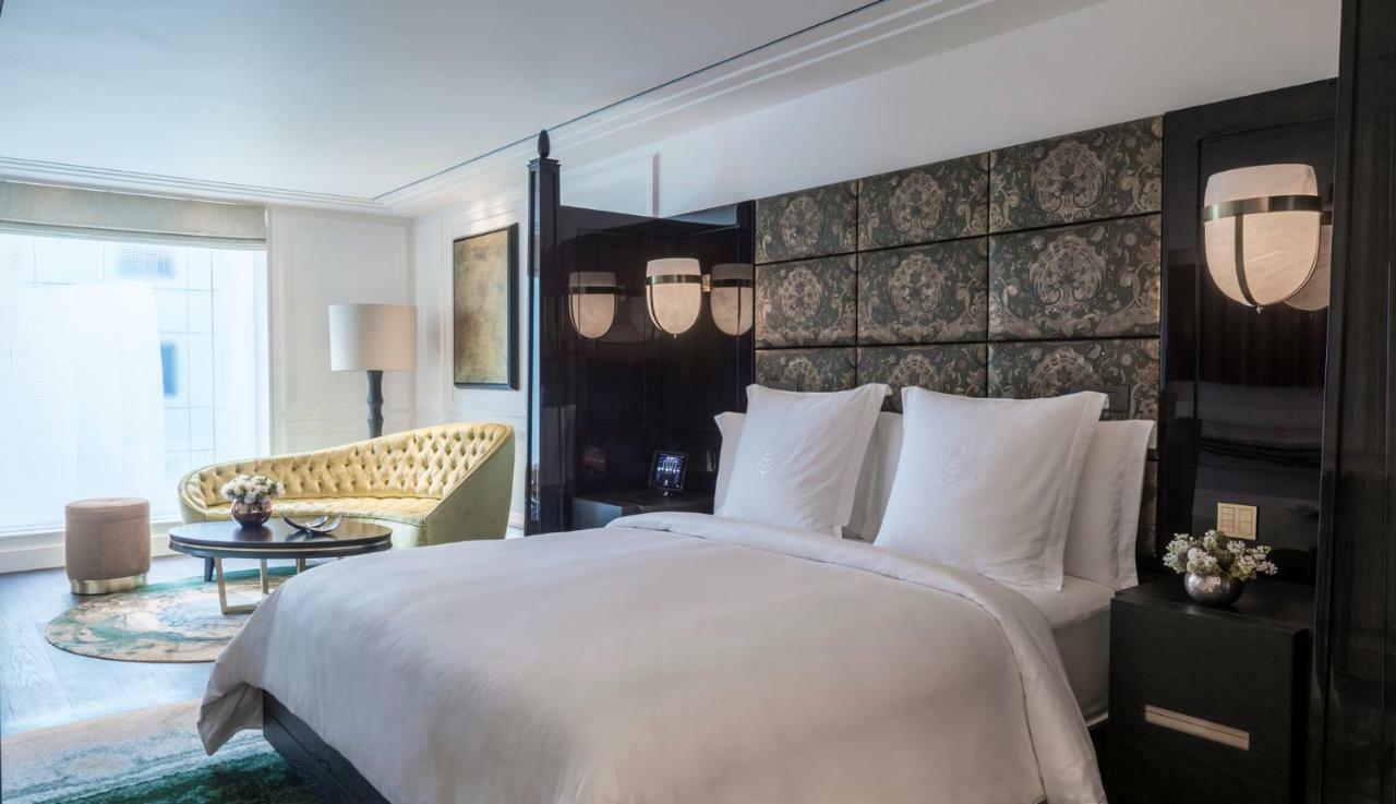 Four Seasons At Tower Bridge Hotel