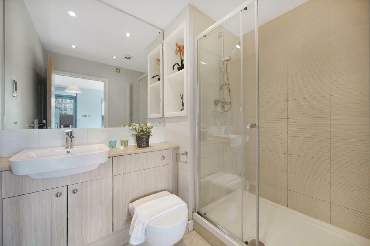 2 Bed Executive Penthouse Near Liverpool Street Free Wifi By Aparts Apartamento