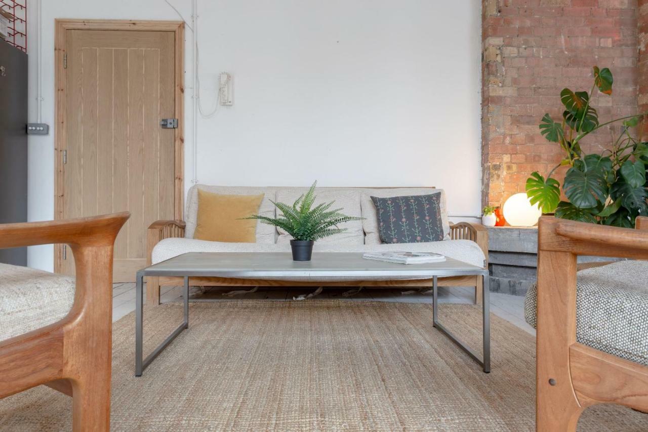 Appartement Industrial Open Plan Studio In Hackney Londen