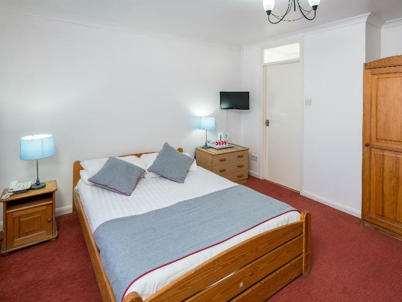 Bros Hotel