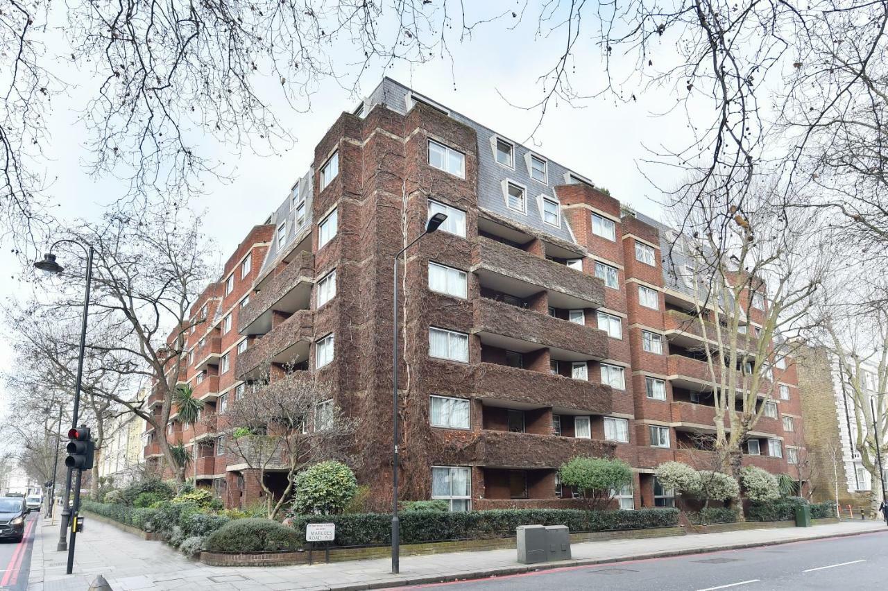 Apartamento Minimalist Studio With Balcony In Kensington, Sleeps 4