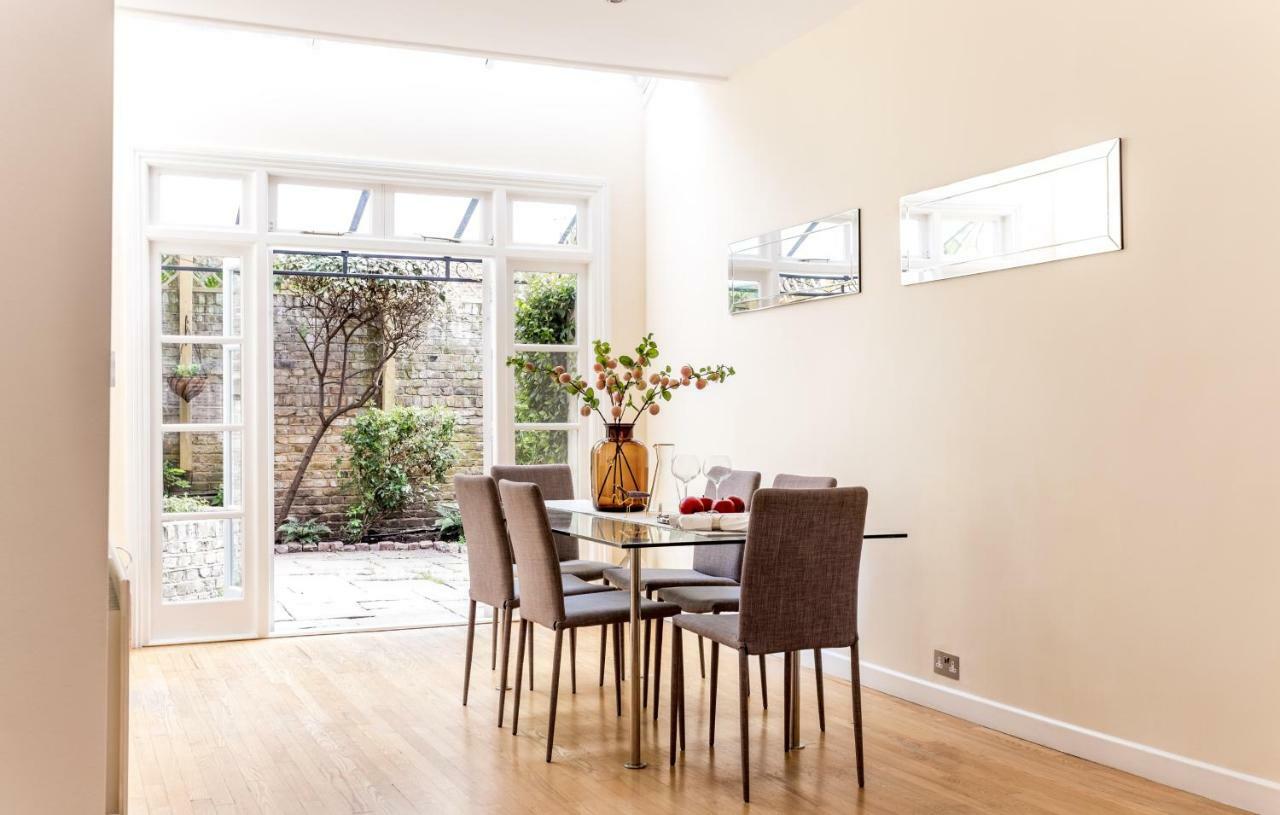 Apartment Logan Mews By Lime Street London