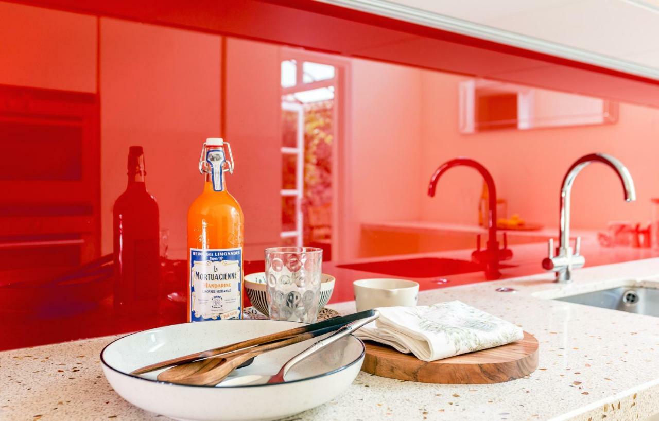 Logan Mews By Lime Street Apartment London