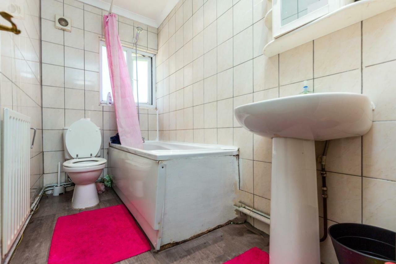 Bazely Street Deluxe Single 4 Homestay London