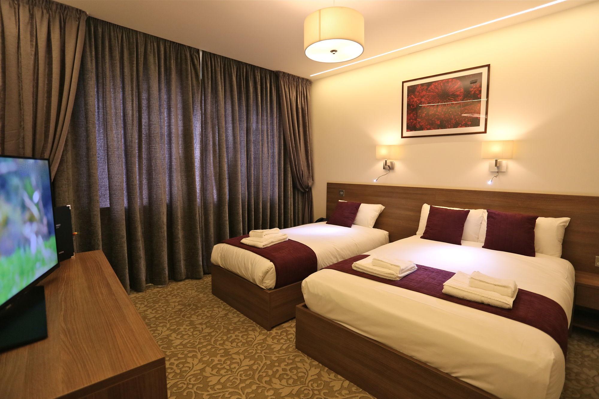 Kings Hotel