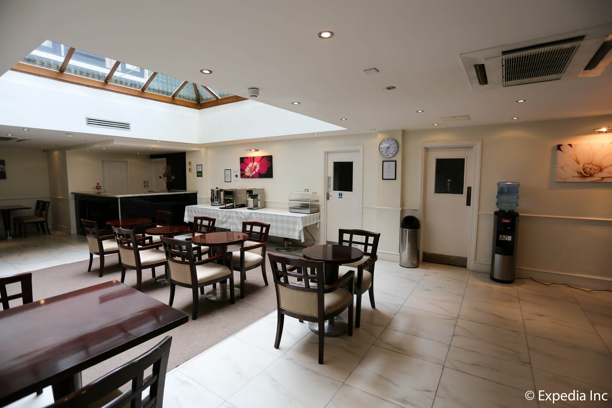 The Kensington Hotel 3*
