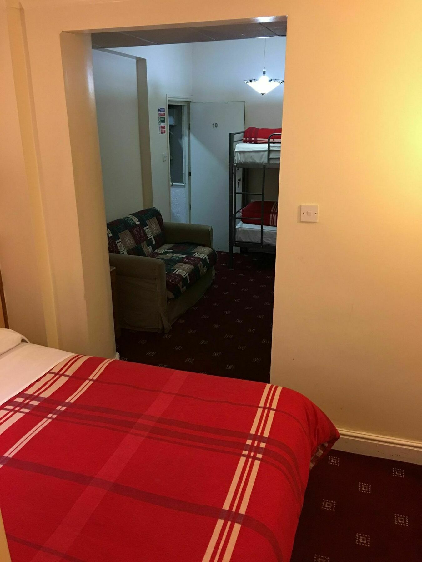 Guest house Surtees
