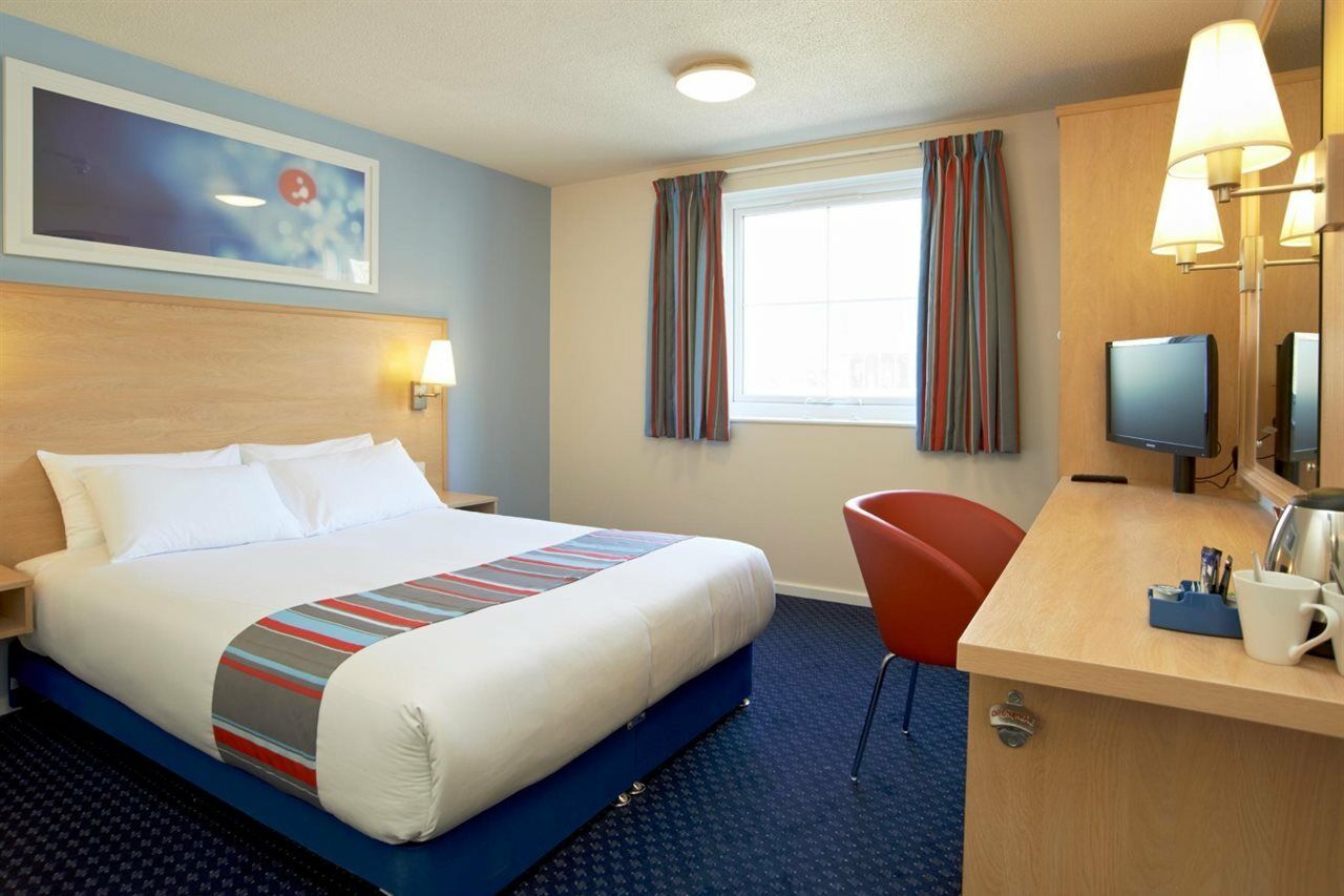 Travelodge Chessington Tolworth London