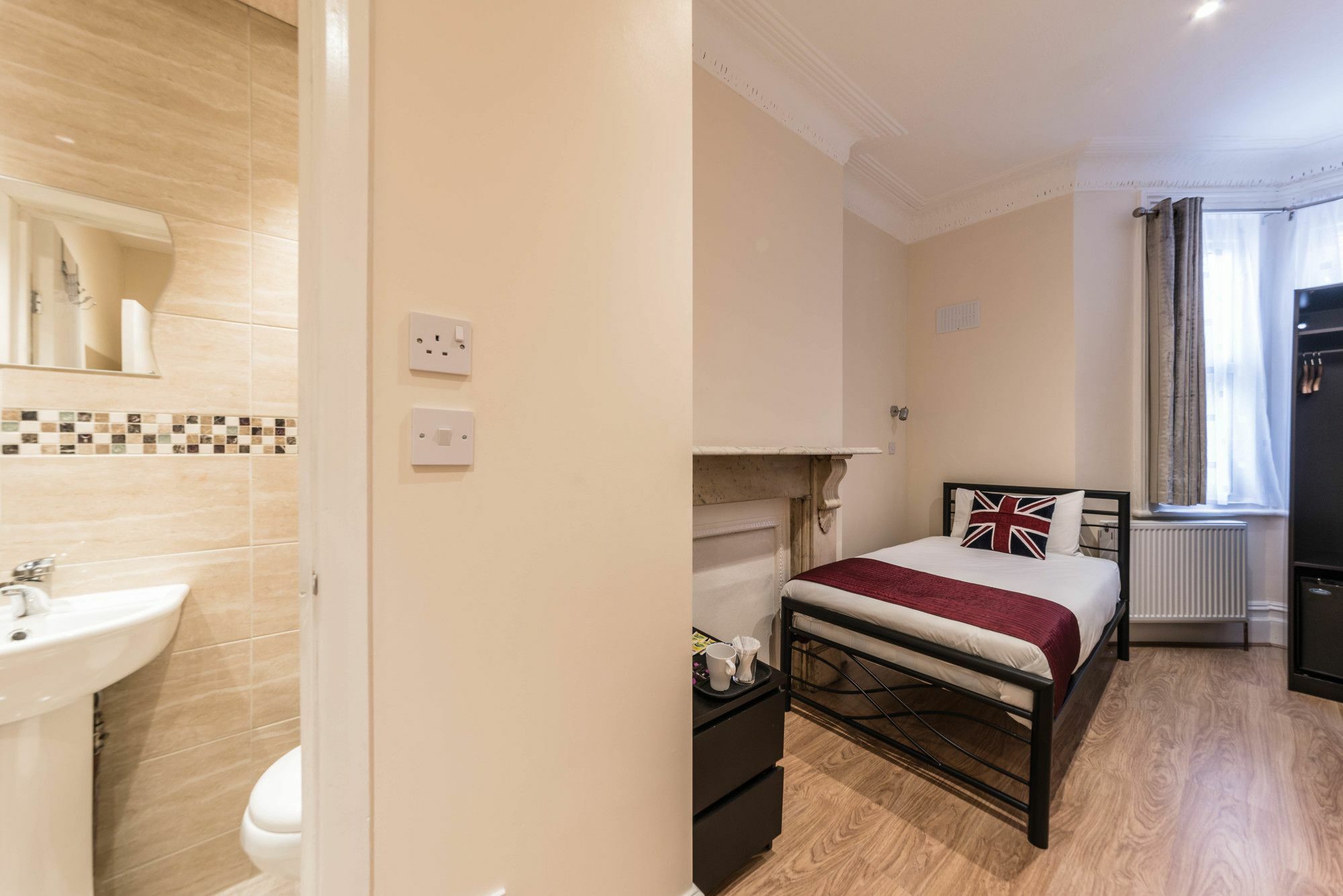 Hellenic By Saba 3* London