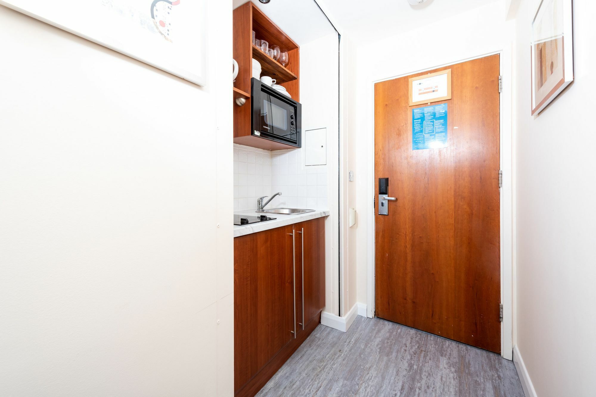 Roland House 3* London