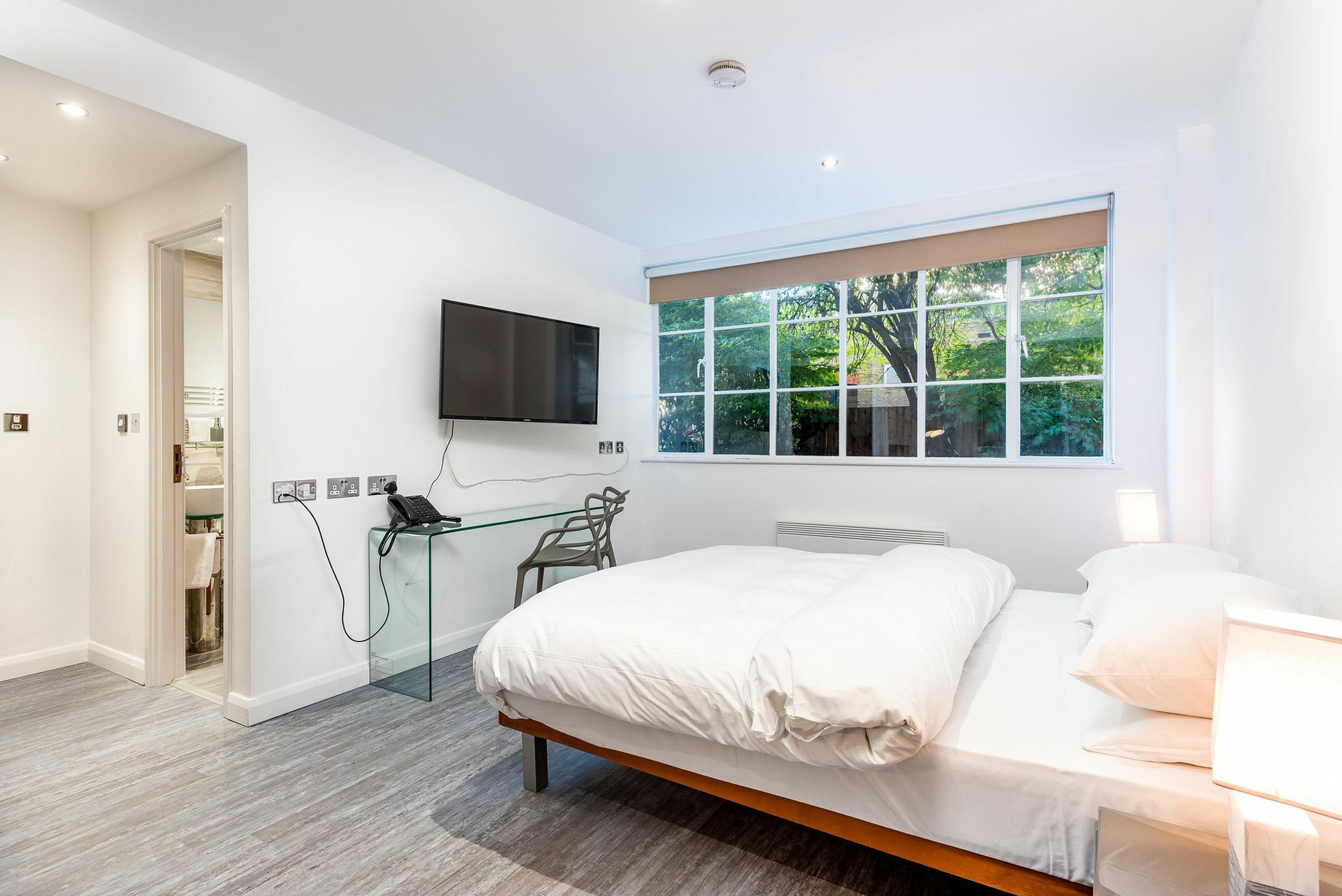Aparthotel Roland House London