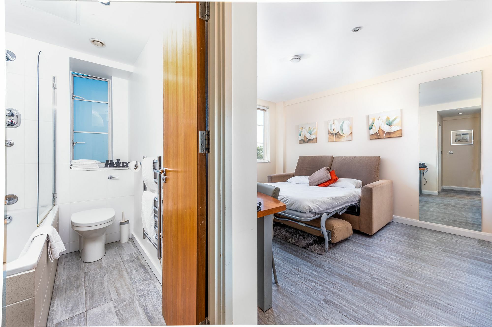 Aparthotel Roland House London