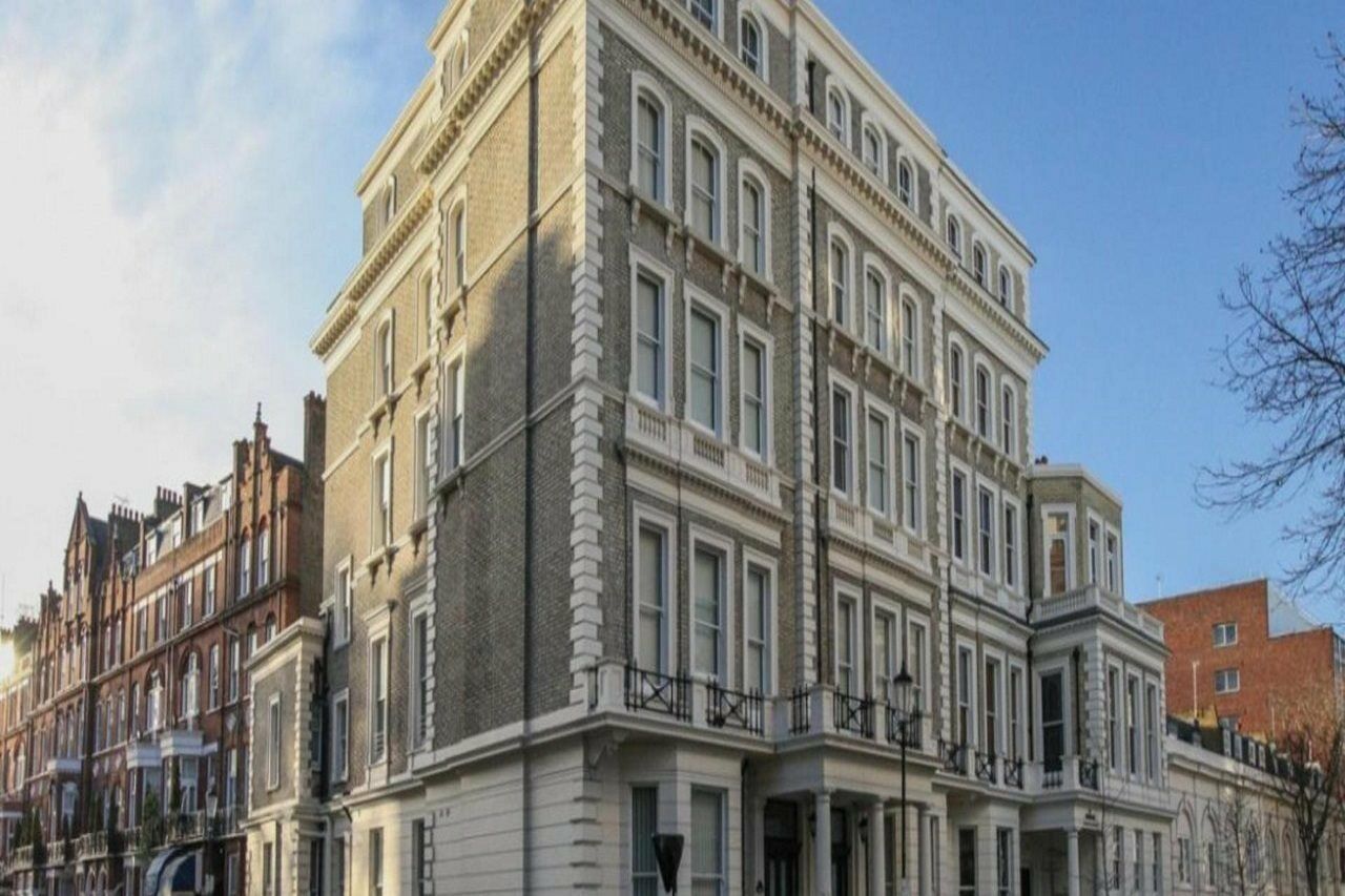 Courtfield * London