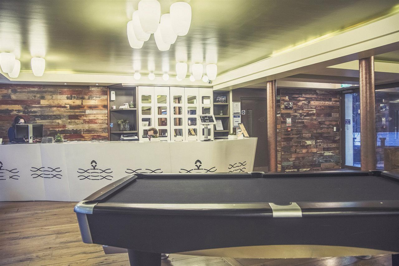 The Club @ Willesden Hostal *