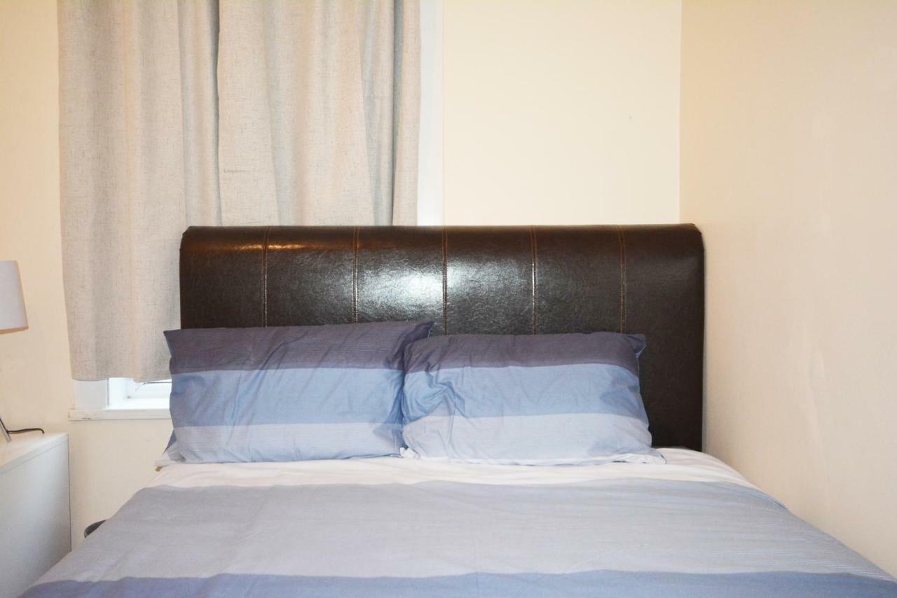 Zone 2 Three Bedroom * Londen