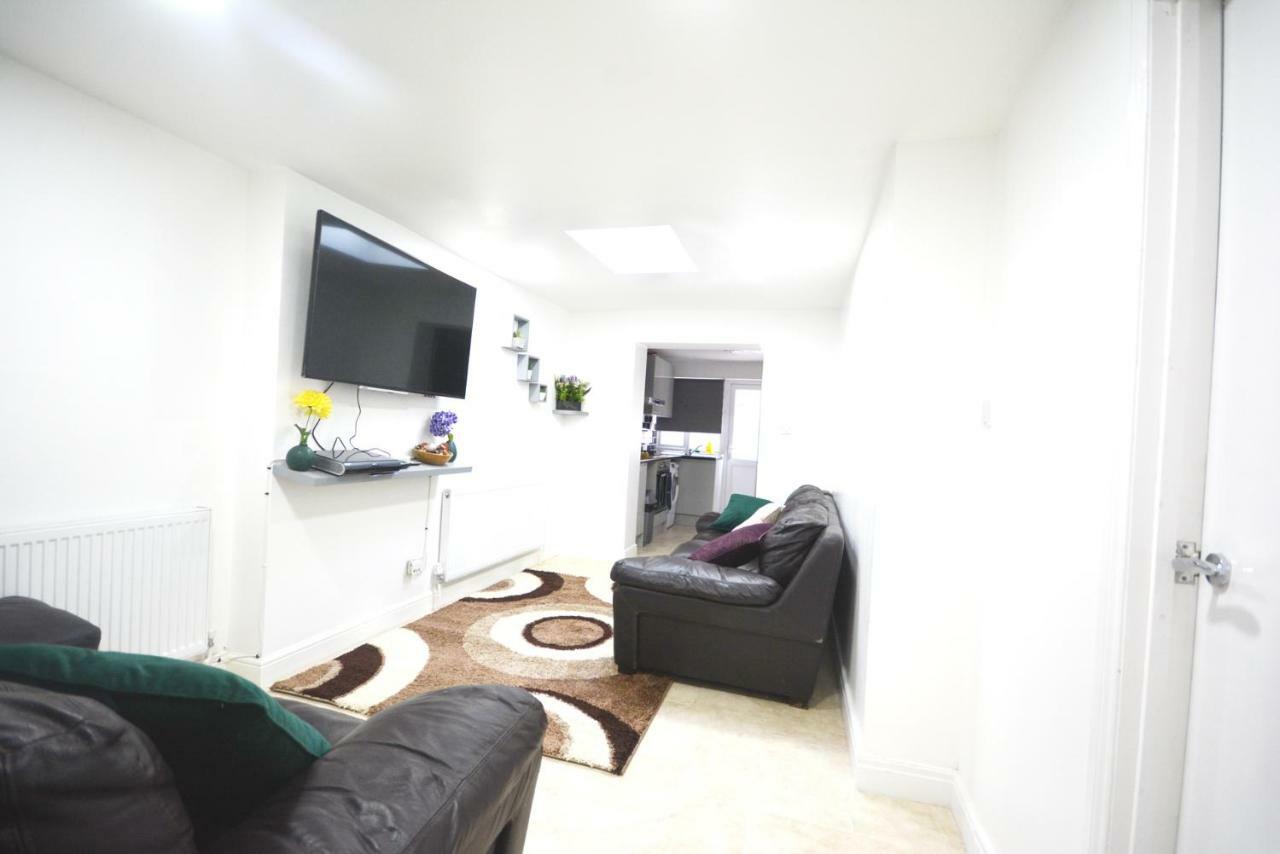Zone 2 Three Bedroom Appartement