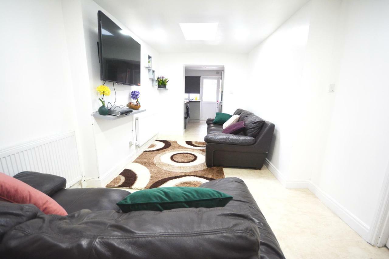 Appartement Zone 2 Three Bedroom *