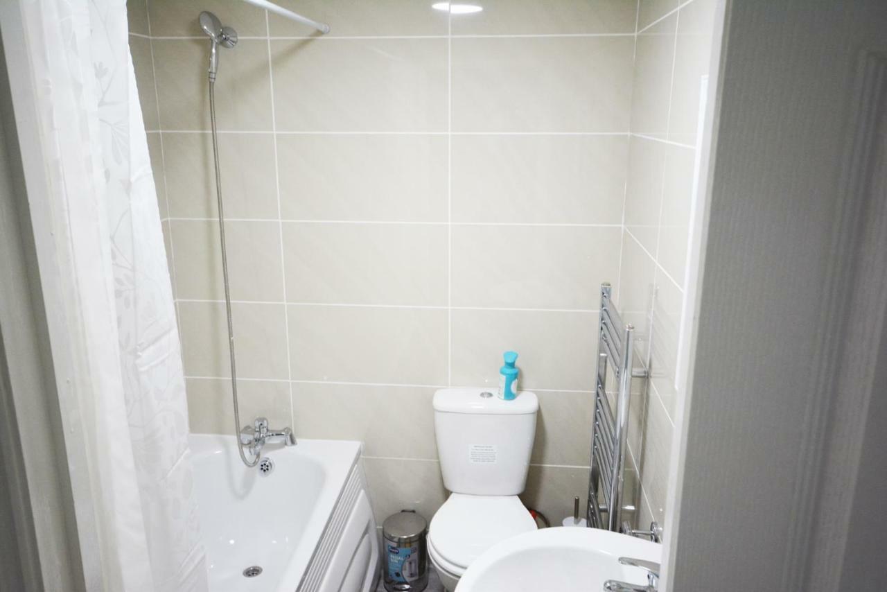 Appartement Zone 2 Three Bedroom Londen