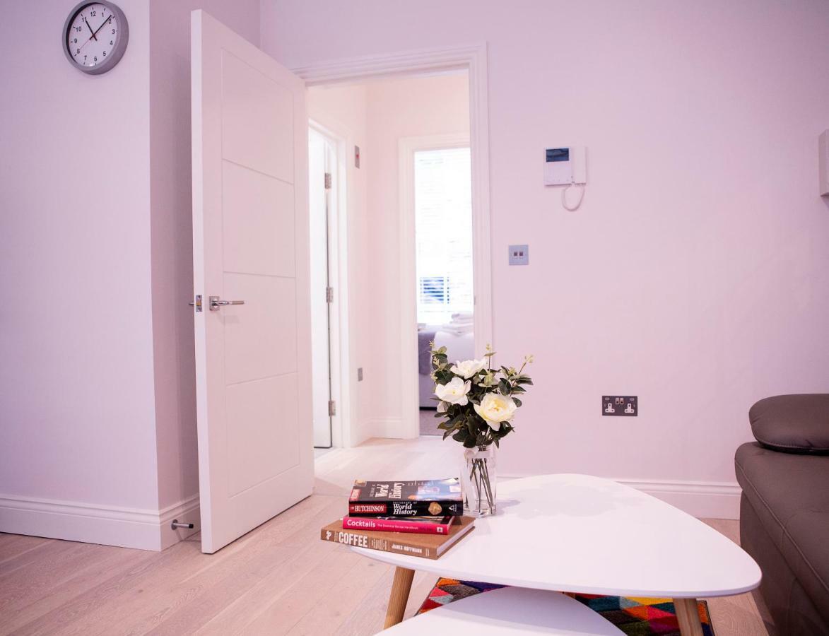Quiet West End By Indigo Flats Apartment London