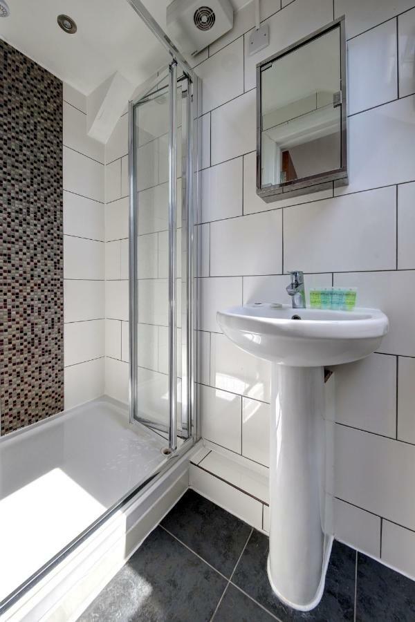 Chaplin Apartments Apartment London