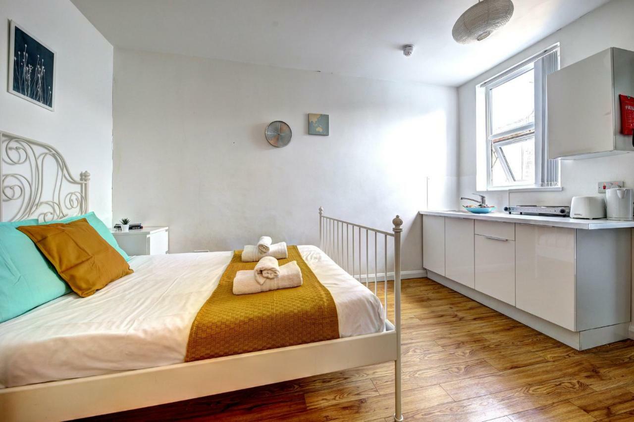 Apartment Chaplin Apartments London