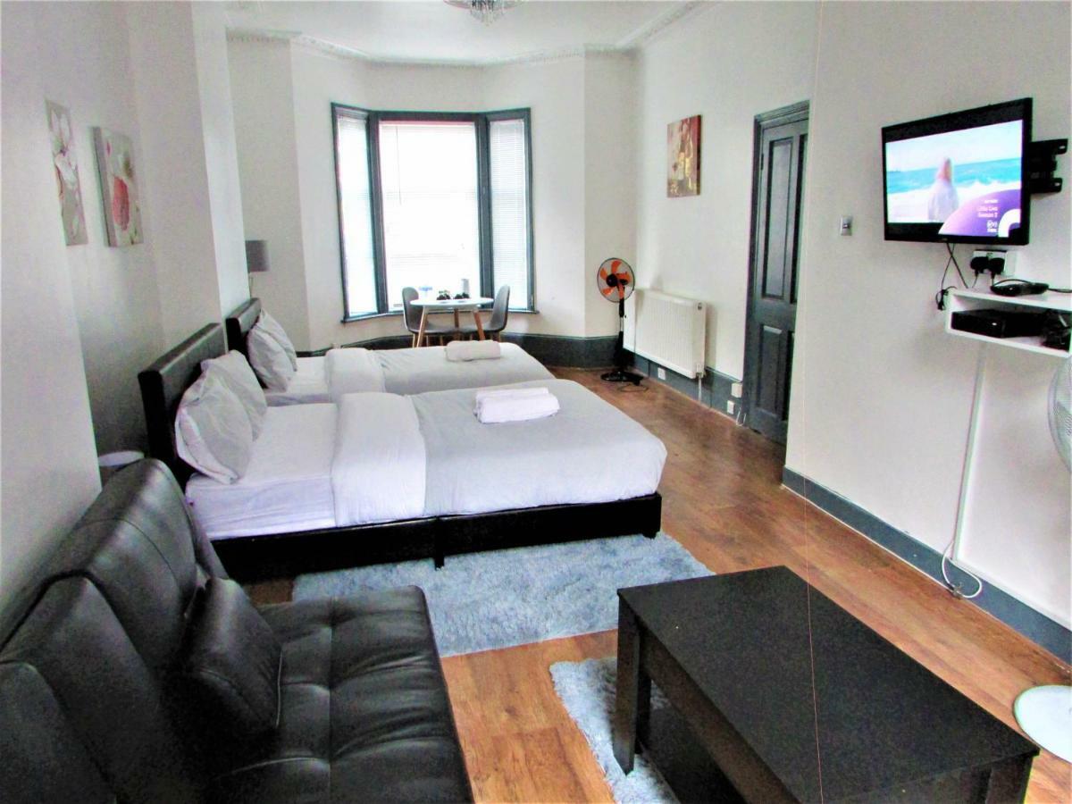 Guest house Away From