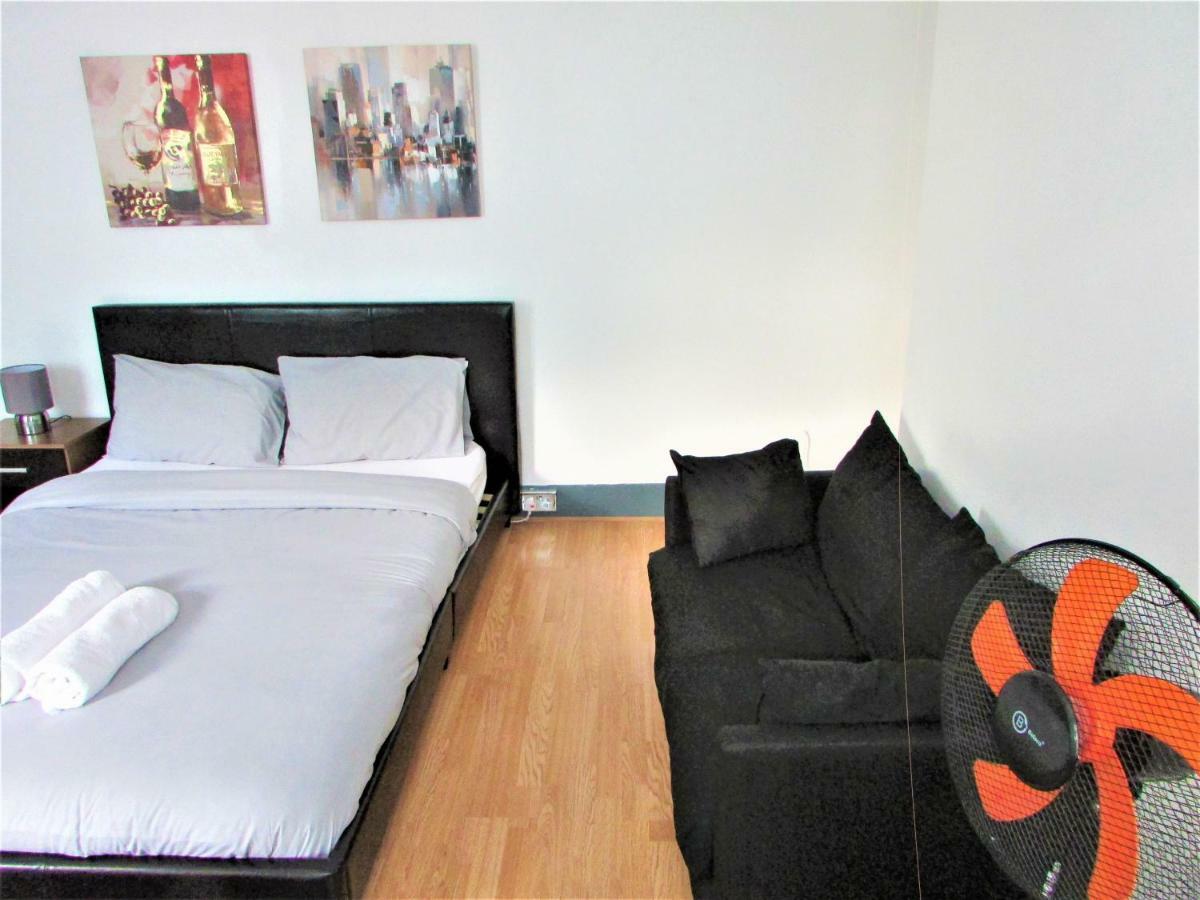 Guest house Away From
