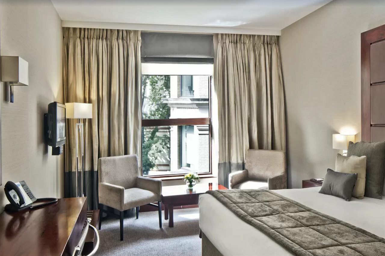 Hotel Leonardo Royal St Paul's 4*