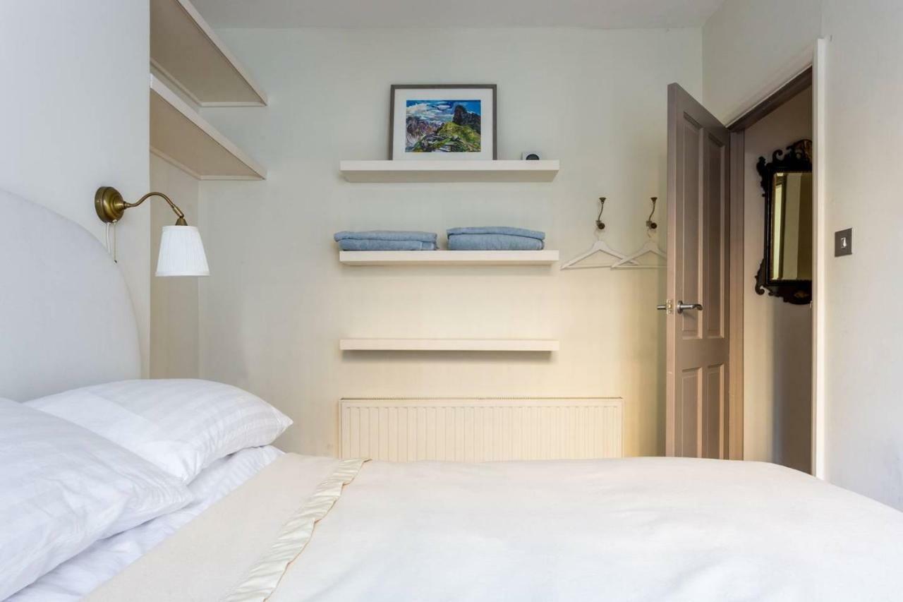 Delightful 2 Bed Garden Flat In Shepherd's Bush Apartment