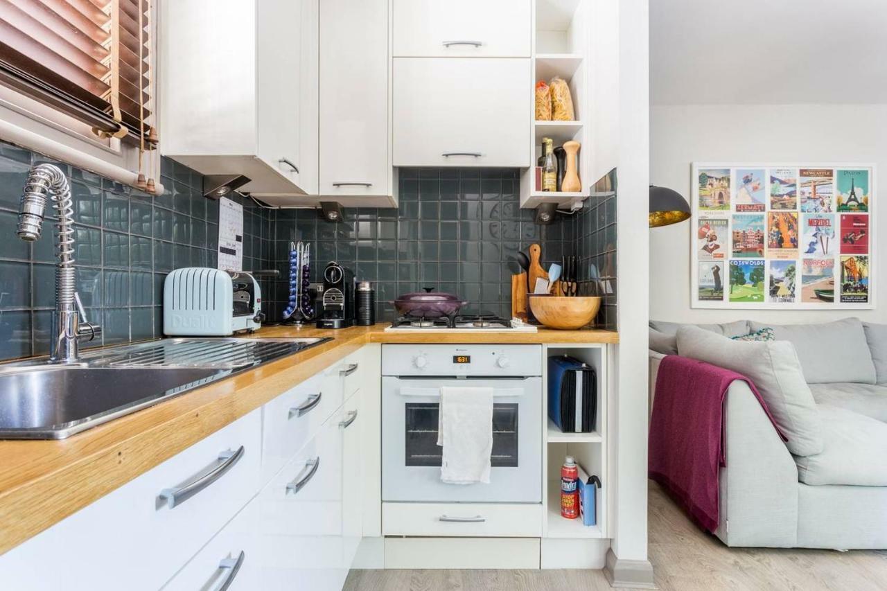 Delightful 2 Bed Garden Flat In Shepherd's Bush Apartment