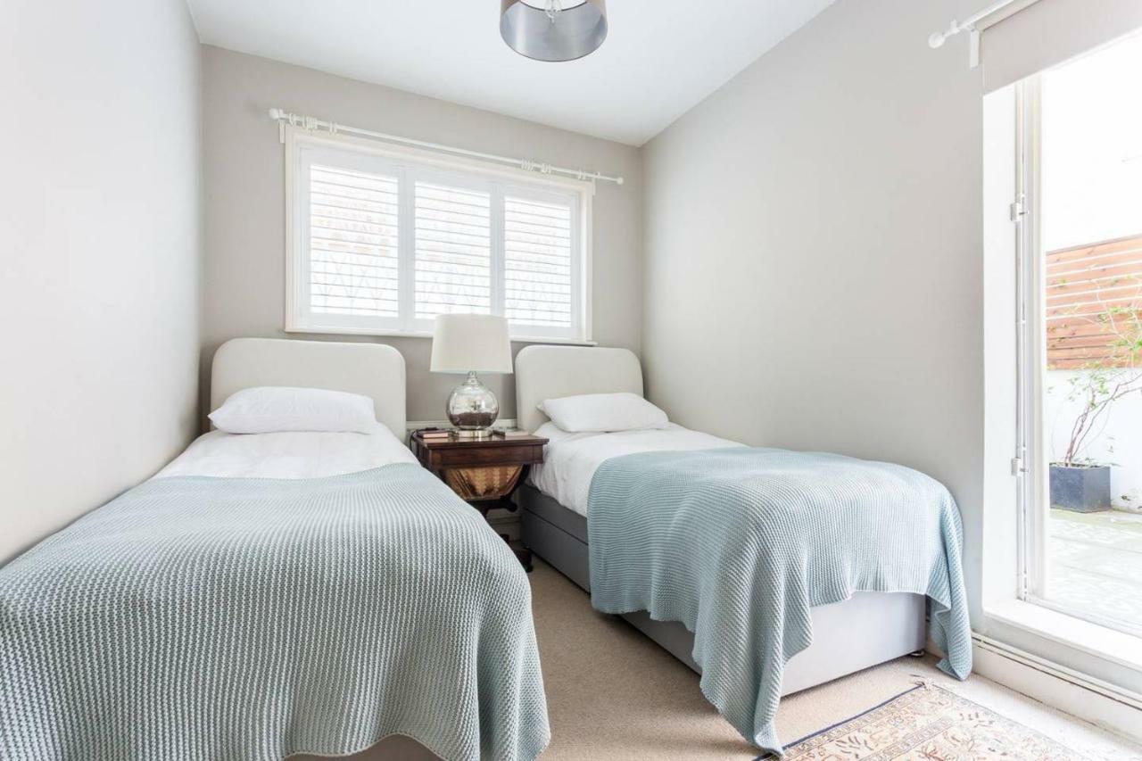 Delightful 2 Bed Garden Flat In Shepherd's Bush London