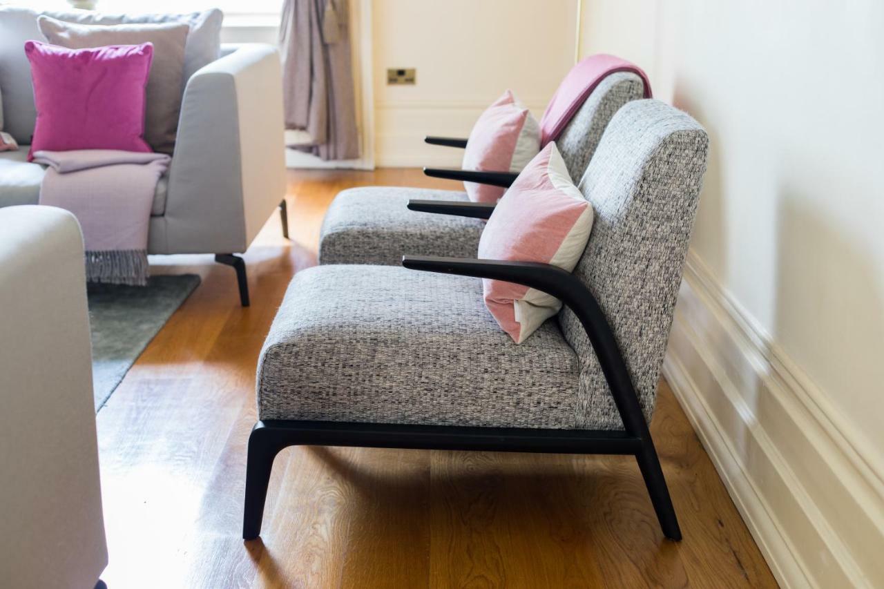 Cleveland Square Mansions Apartment