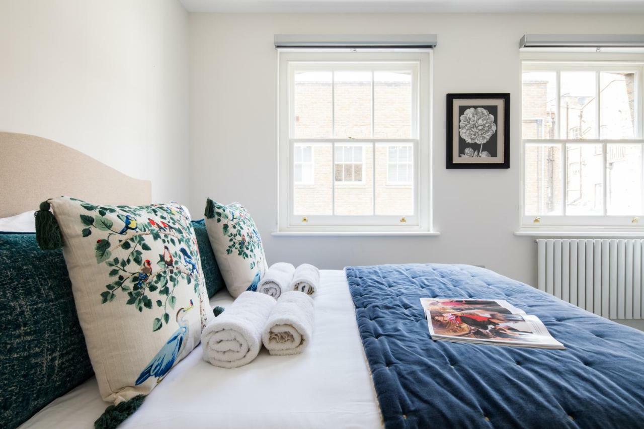 Apartment Rainsford Mews London