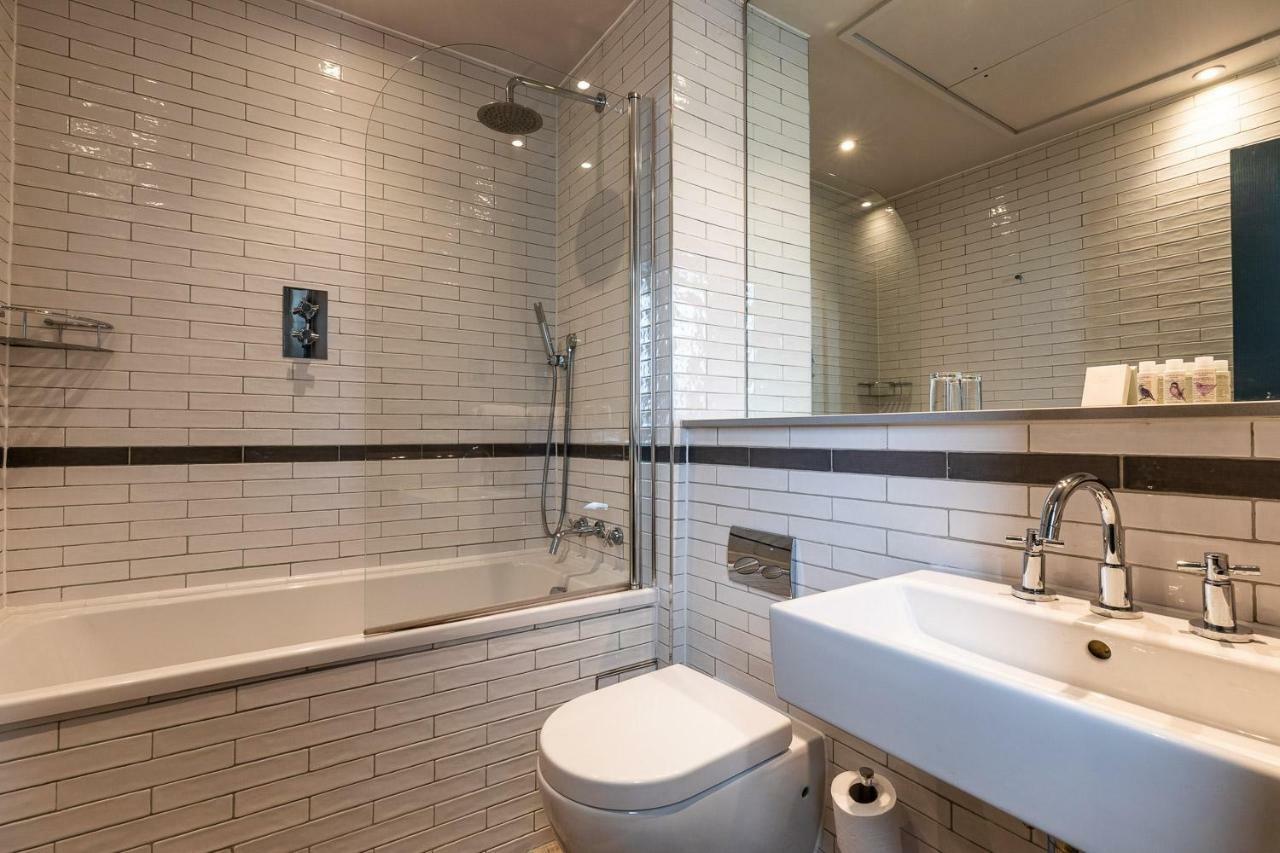 The Brook Hotel 3*