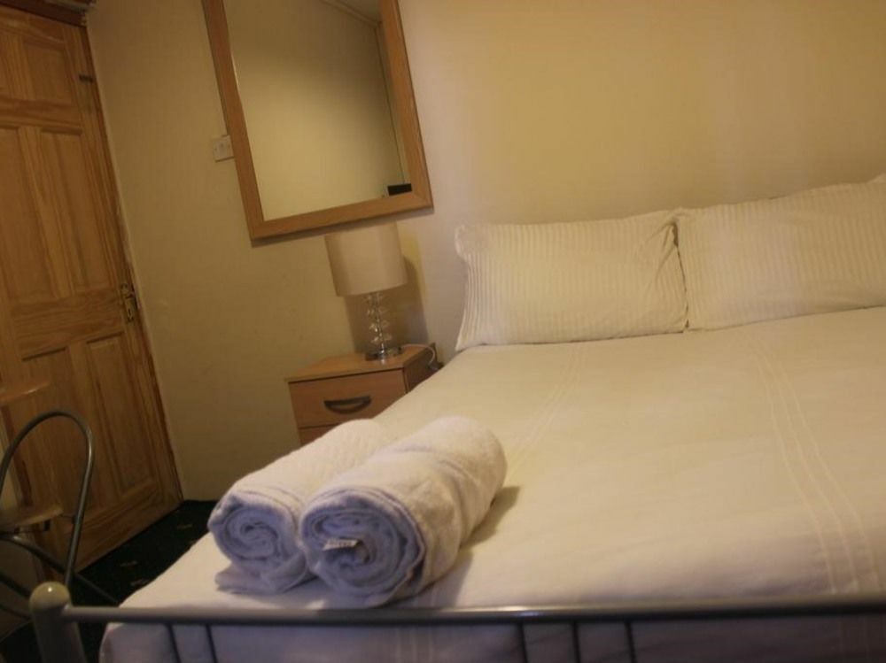 Whitechapel Rooms Hostel London