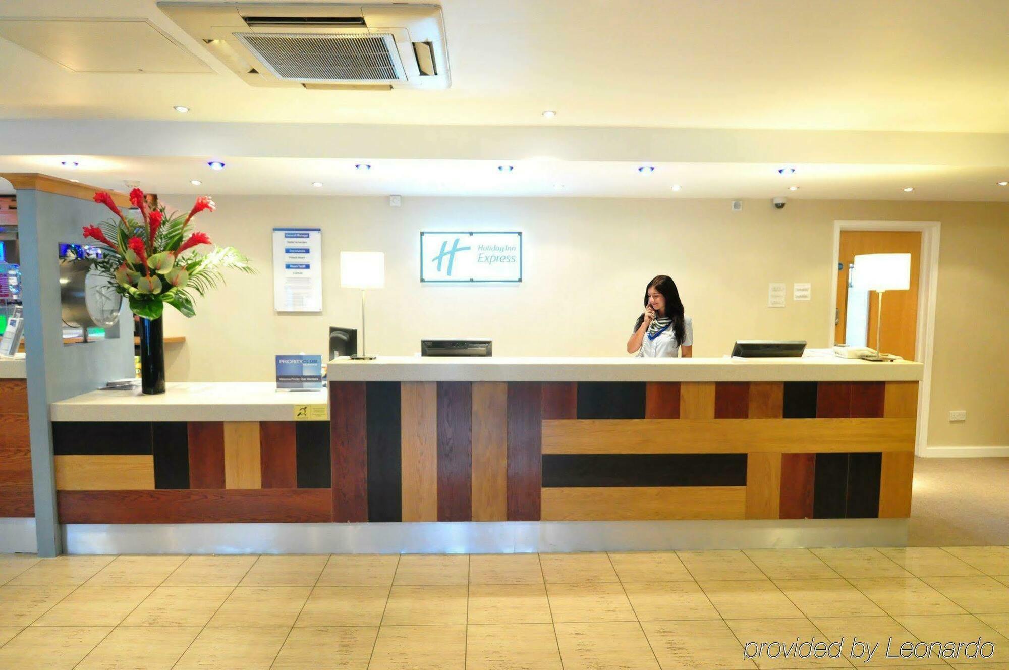 Express Park Royal By Ihg 3* London