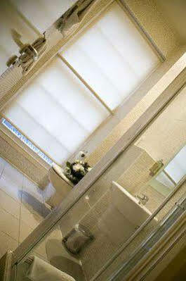 Americana Hotel London