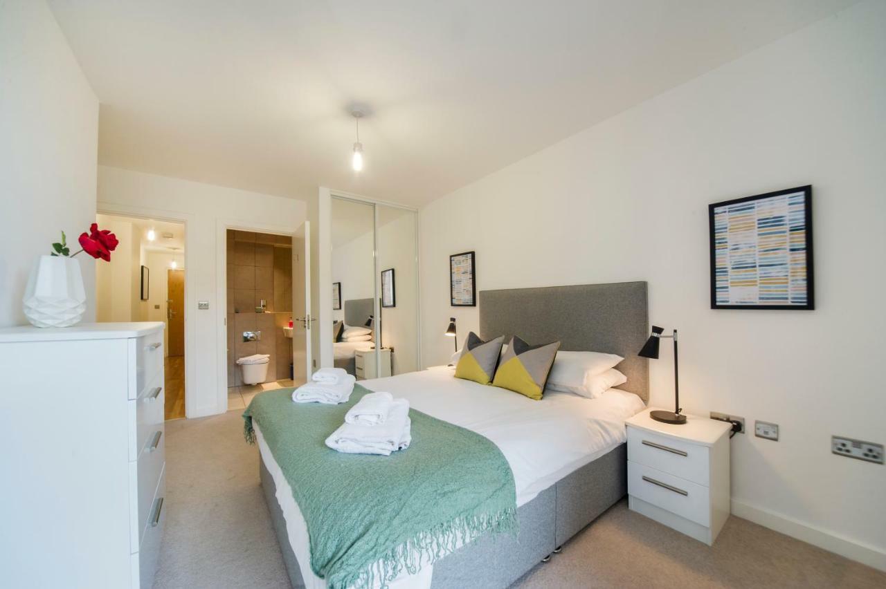 Greenwich Two Bedroom * London