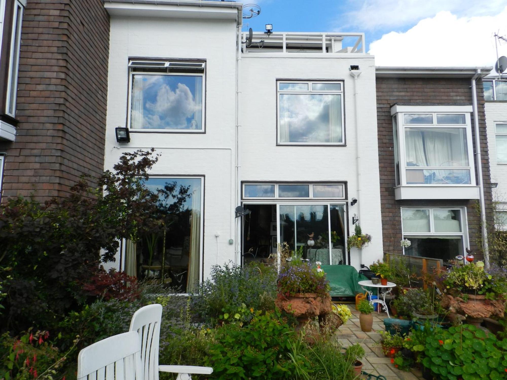Chiswick Riviera With Free Parking Bed & Breakfast London