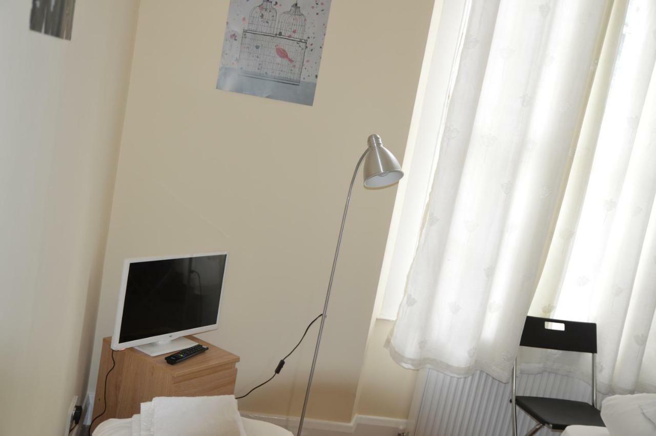 Camden Town Apartment *