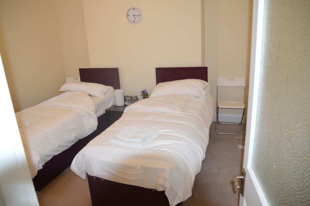 Camden Town Apartment *