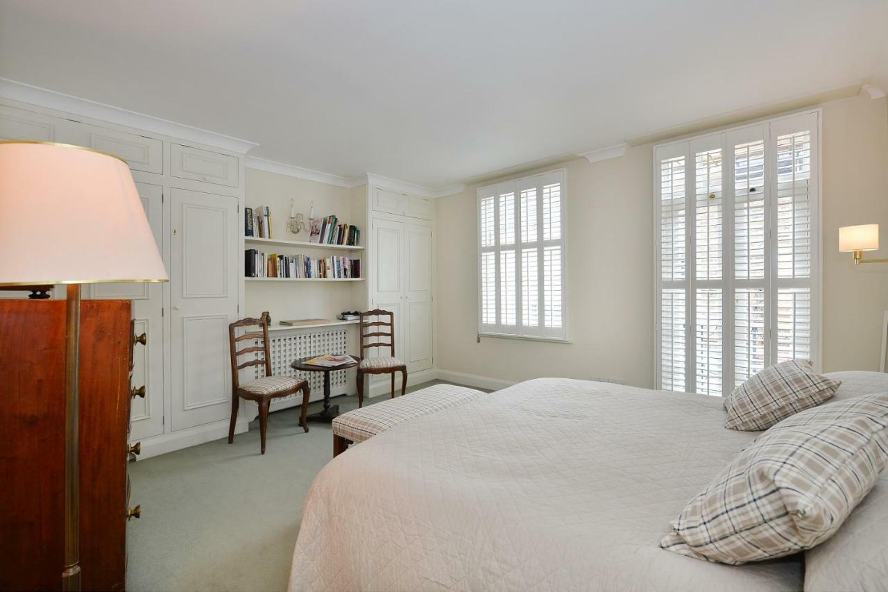 Ennismore Mews Holiday home London