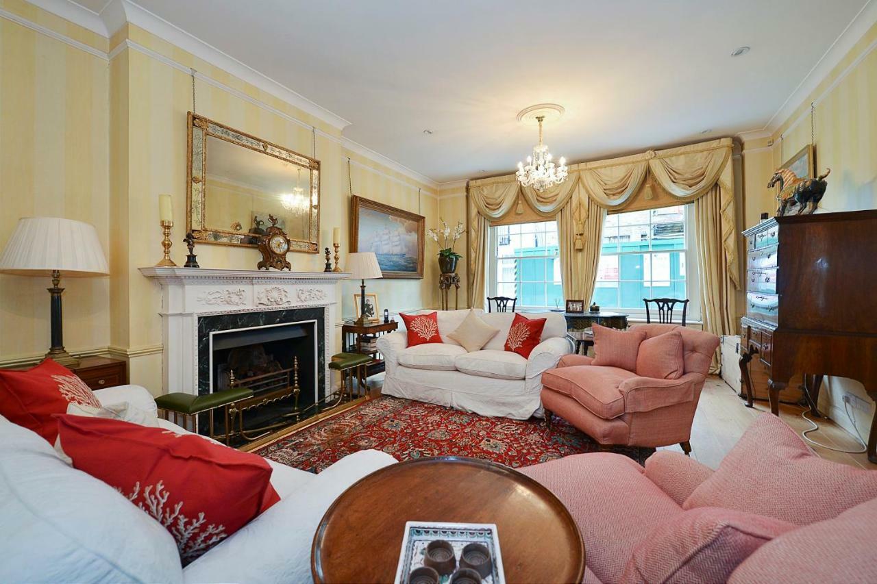 Ennismore Mews Holiday home