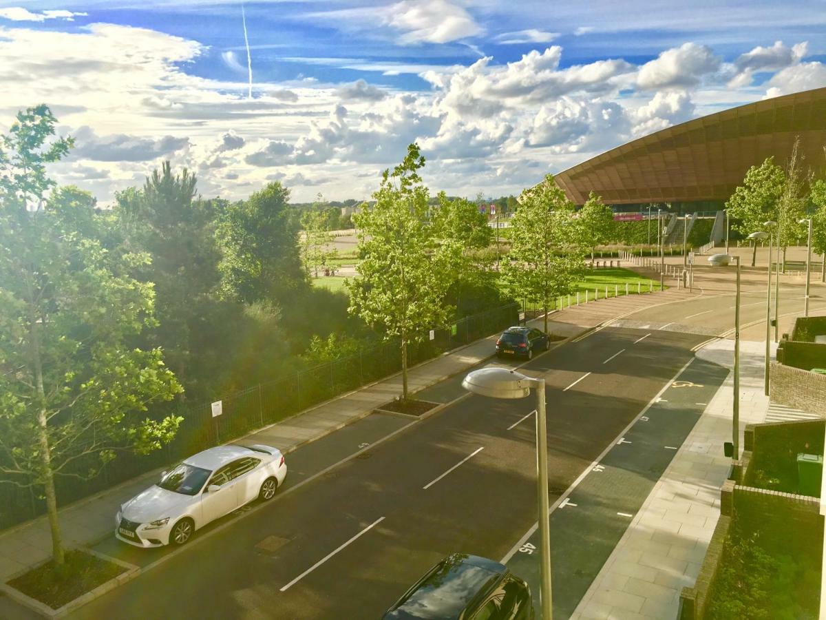 2-Bedrooms Apartment, Lounge, Balcony * Londen