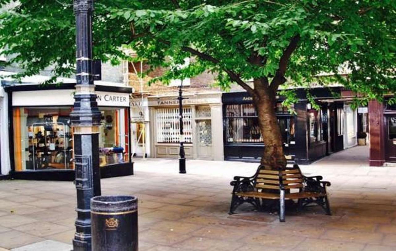 Mayfair Hyde Park Apartment London