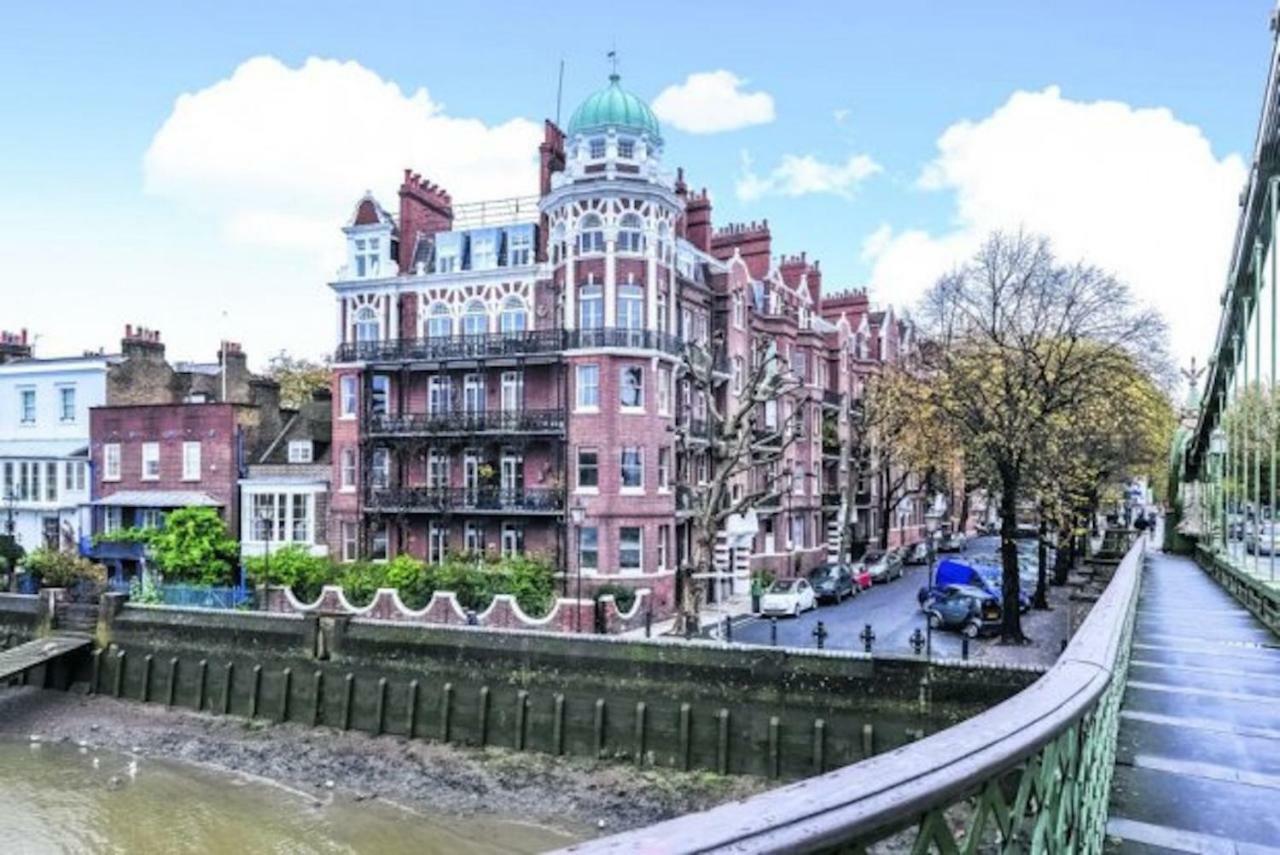 The Barons Court Gem * Londres