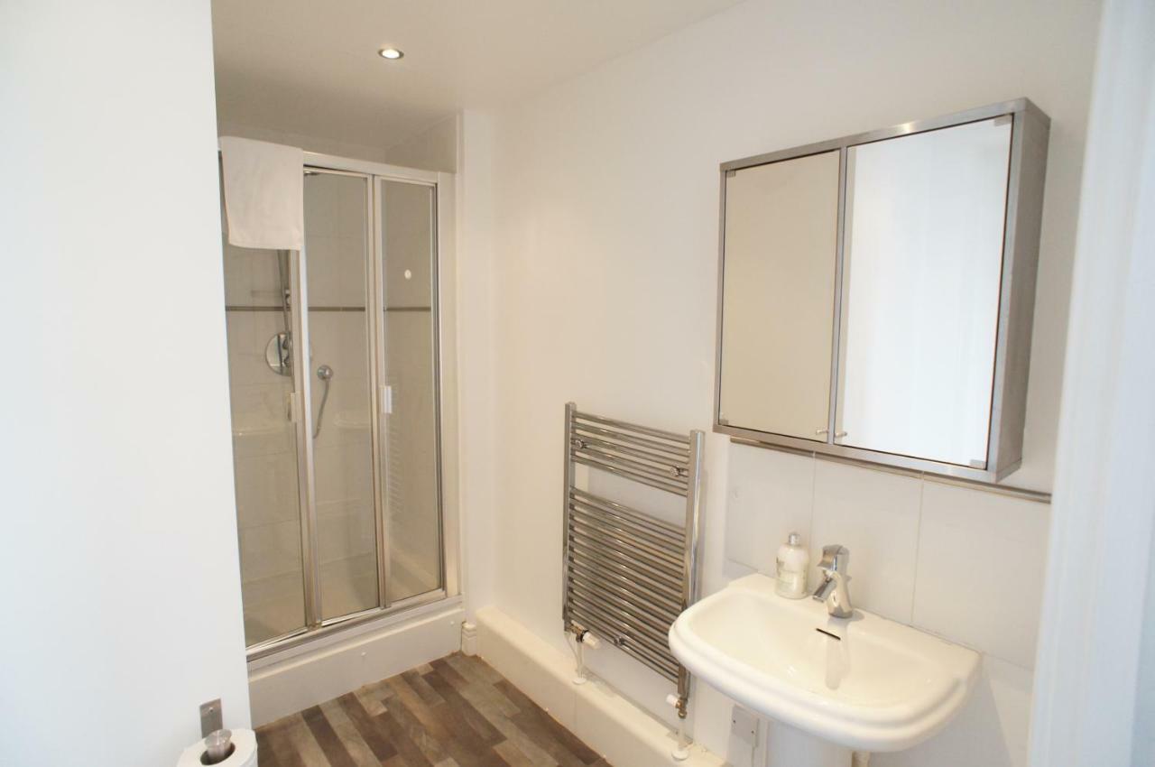 Apartment Thames View London